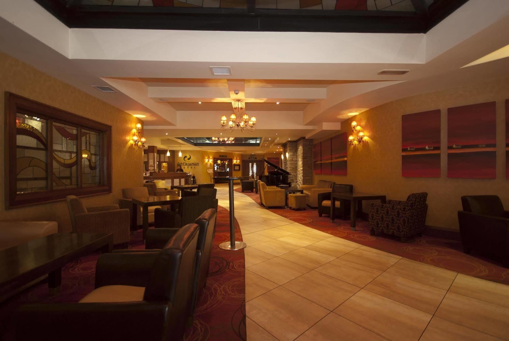 An Grianan Hotel Burt ภายนอก รูปภาพ